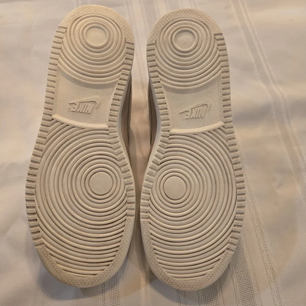 Nike Women`s Ebernon Low AQ1779-200 Particle Beige/Desert Sand/Pink  size 9.5